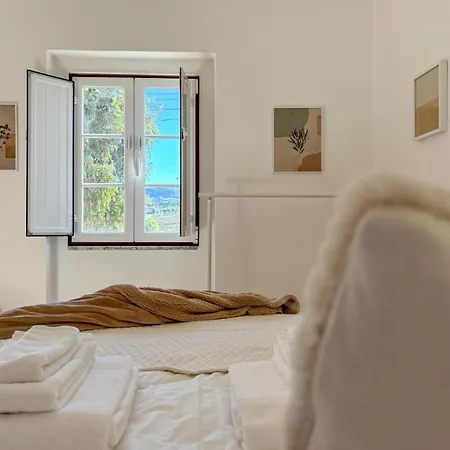 Casinha Da Serra Holiday home *
